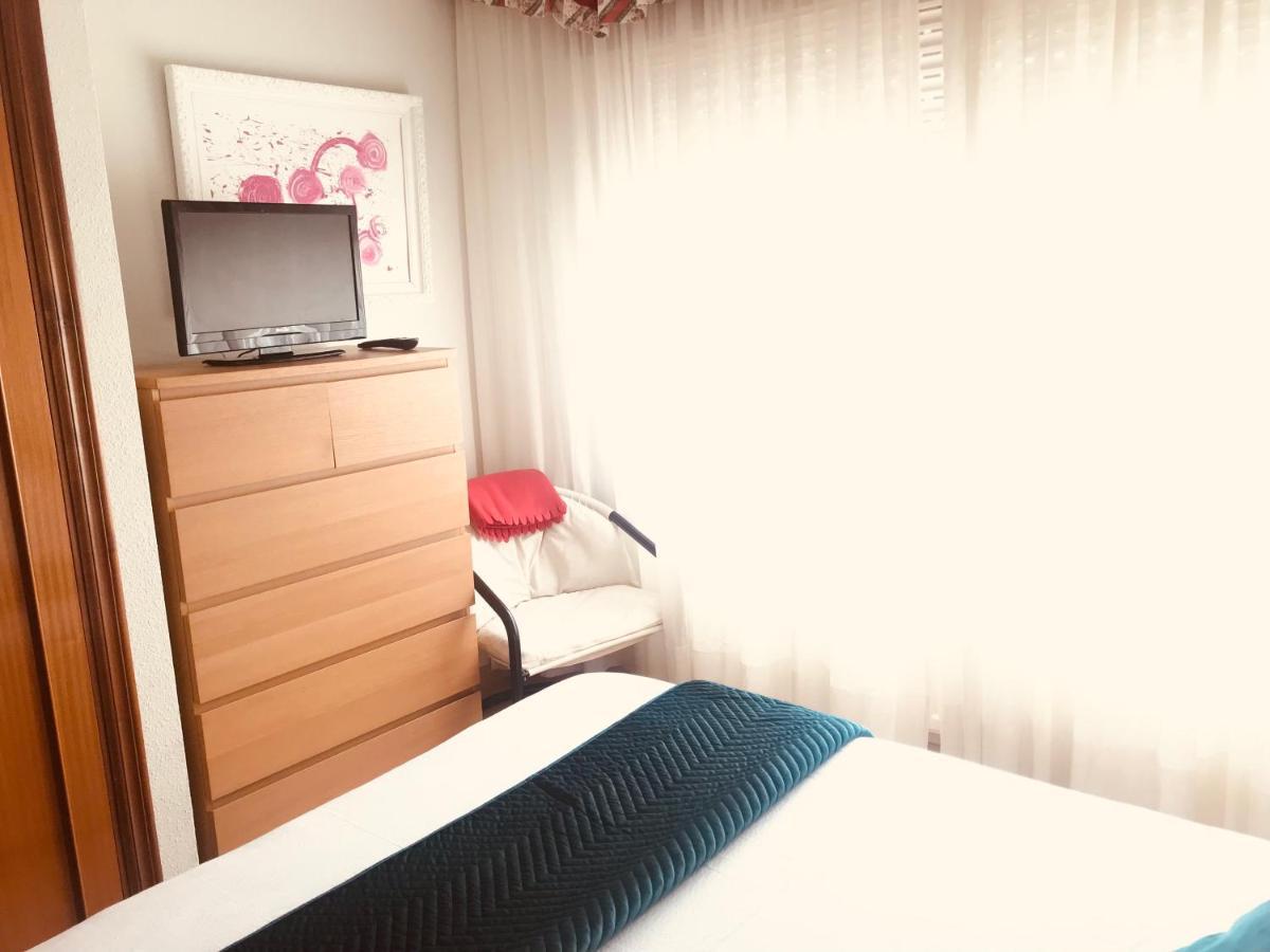 Apartamento Centrico En Monforte De Lemos - No Wifi - Parking Privado Exteriör bild